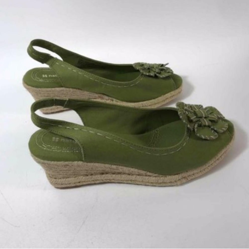 Ladies shoes made of green linen